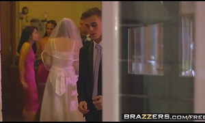 Brazzers - Mommys in control - (Chris Diamond) - An Open Leaning towards Union
